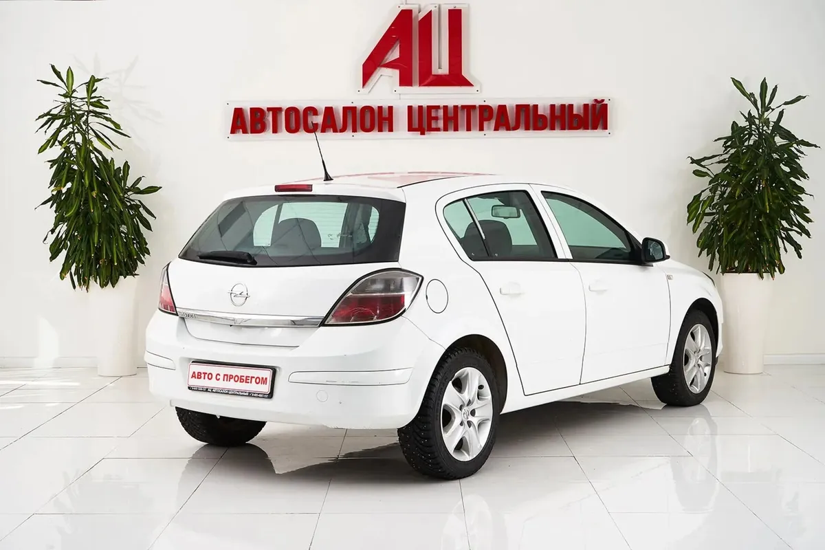 Opel Astra J · Essentia — фото 5