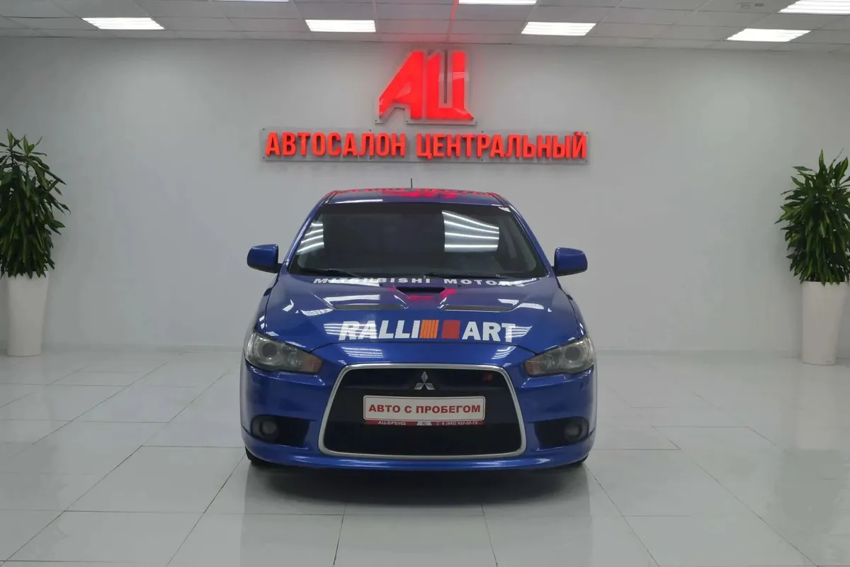 Mitsubishi Lancer — фото 2