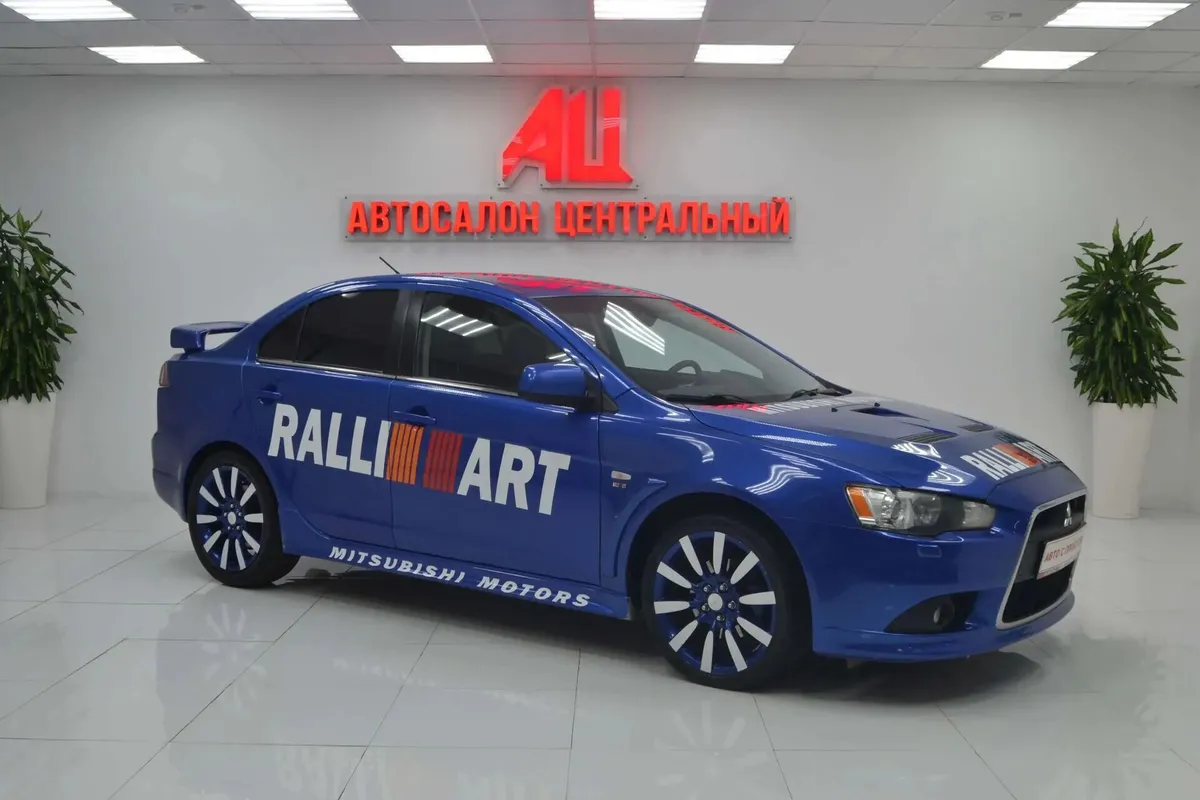 Mitsubishi Lancer — фото 3
