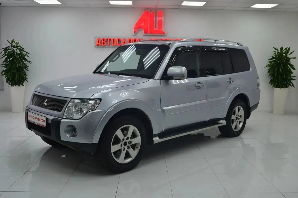 Mitsubishi Pajero IV · Ultimate