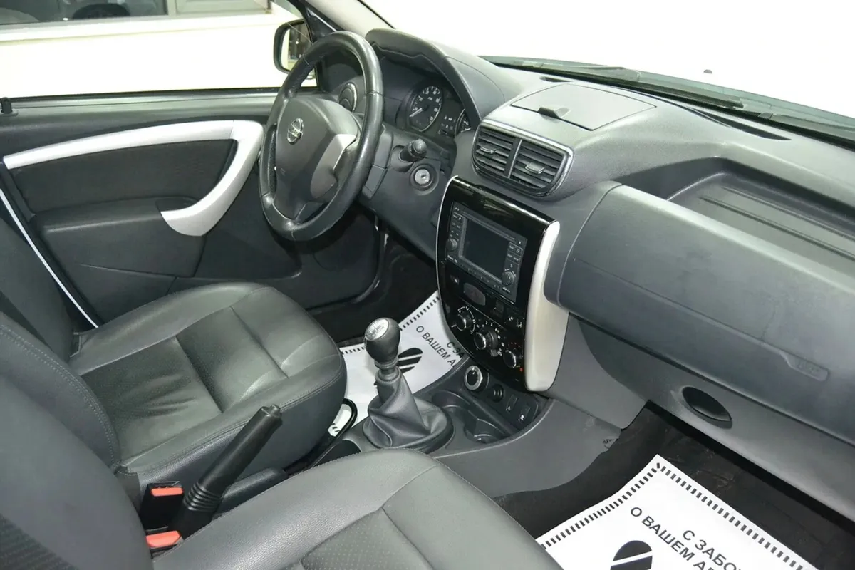 Nissan Terrano III (D10) — фото 5