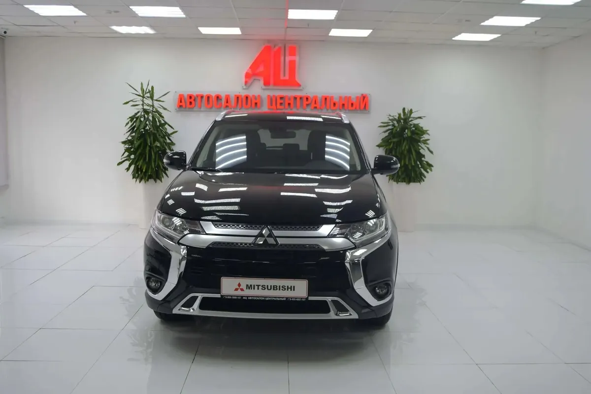 Mitsubishi Outlander III Рестайлинг 3 · Invite — фото 2