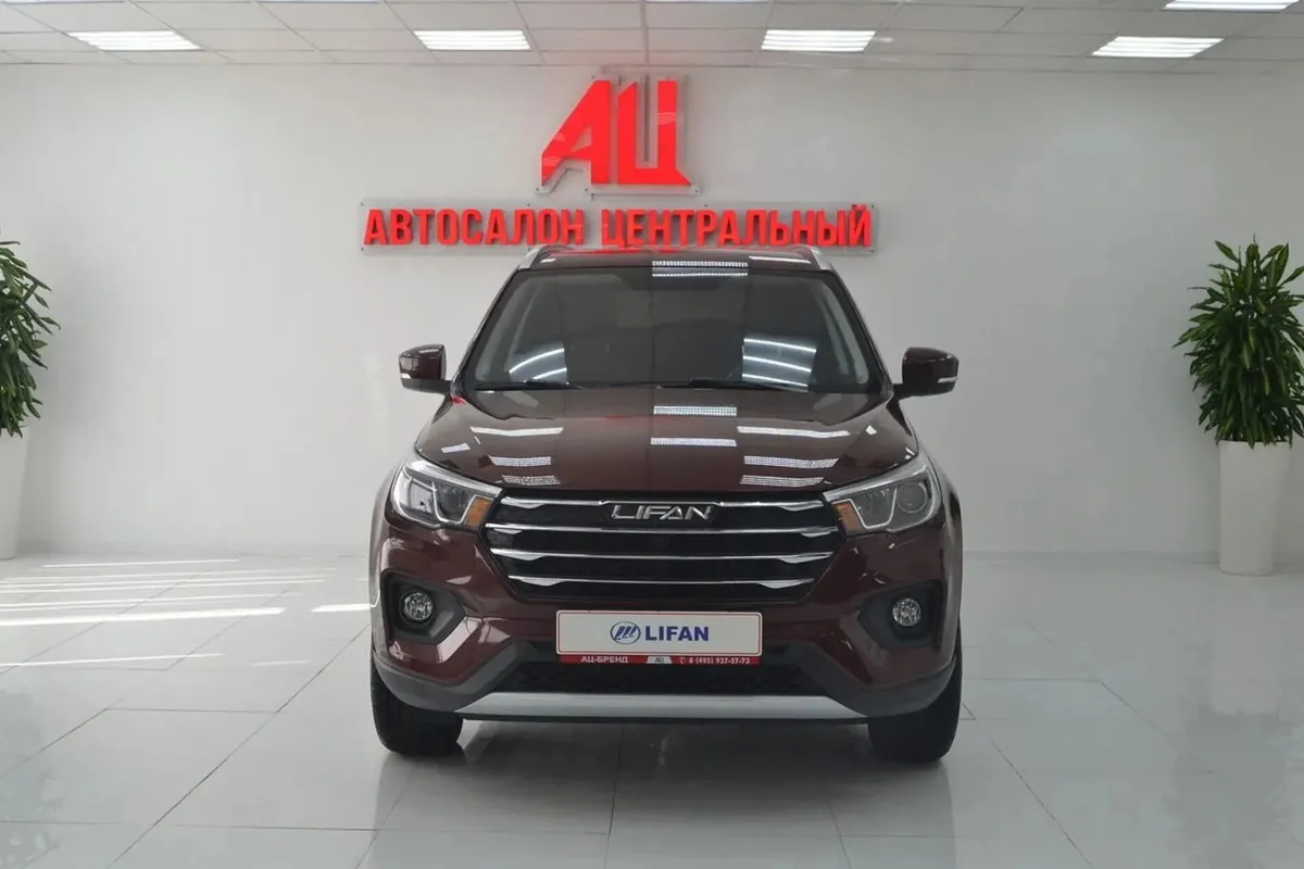 Lifan X70 I · LUXURY (04.2018 — 09.2019) — фото 3