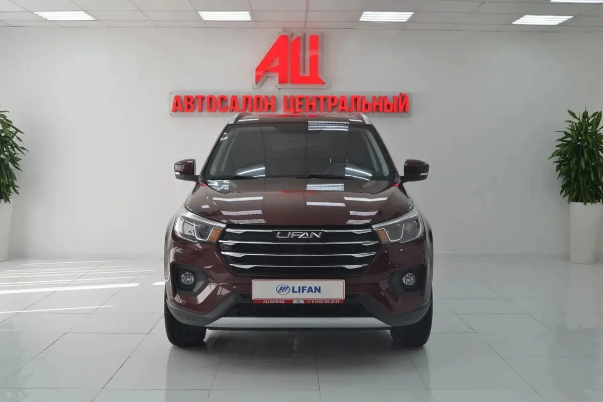 Lifan X70 I · LUXURY (04.2018 — 09.2019) — фото 3
