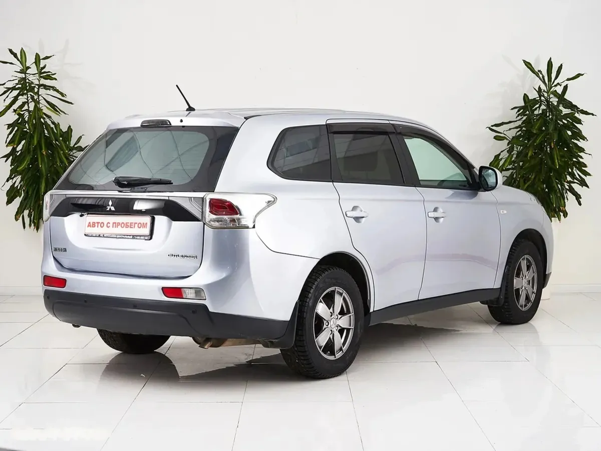 Mitsubishi Outlander III · Invite — фото 4