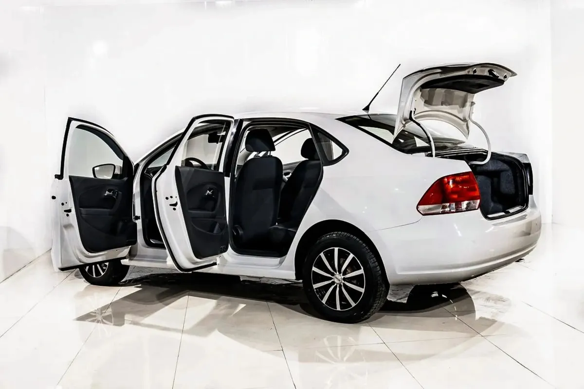 Volkswagen Polo V Рестайлинг · Drive — фото 5