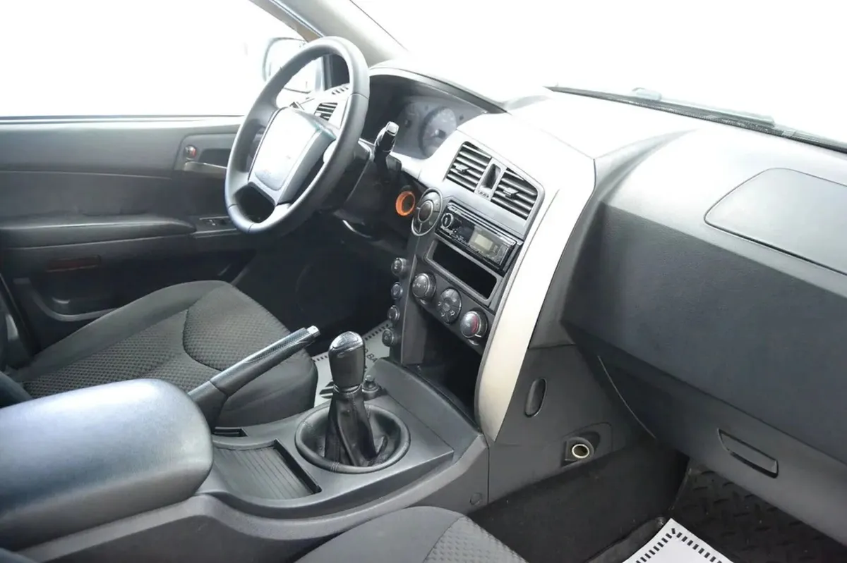 SsangYong Kyron I Рестайлинг — фото 5