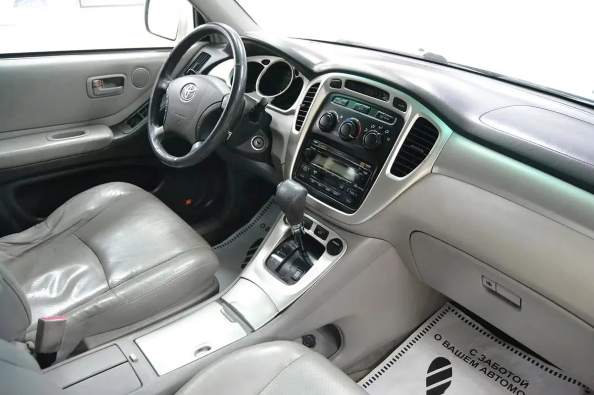 Toyota Highlander I (XU20) Рестайлинг — фото 5