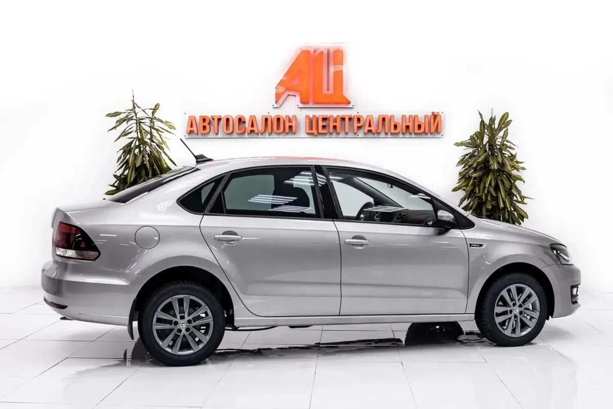 Volkswagen Polo V Рестайлинг · Drive — фото 4