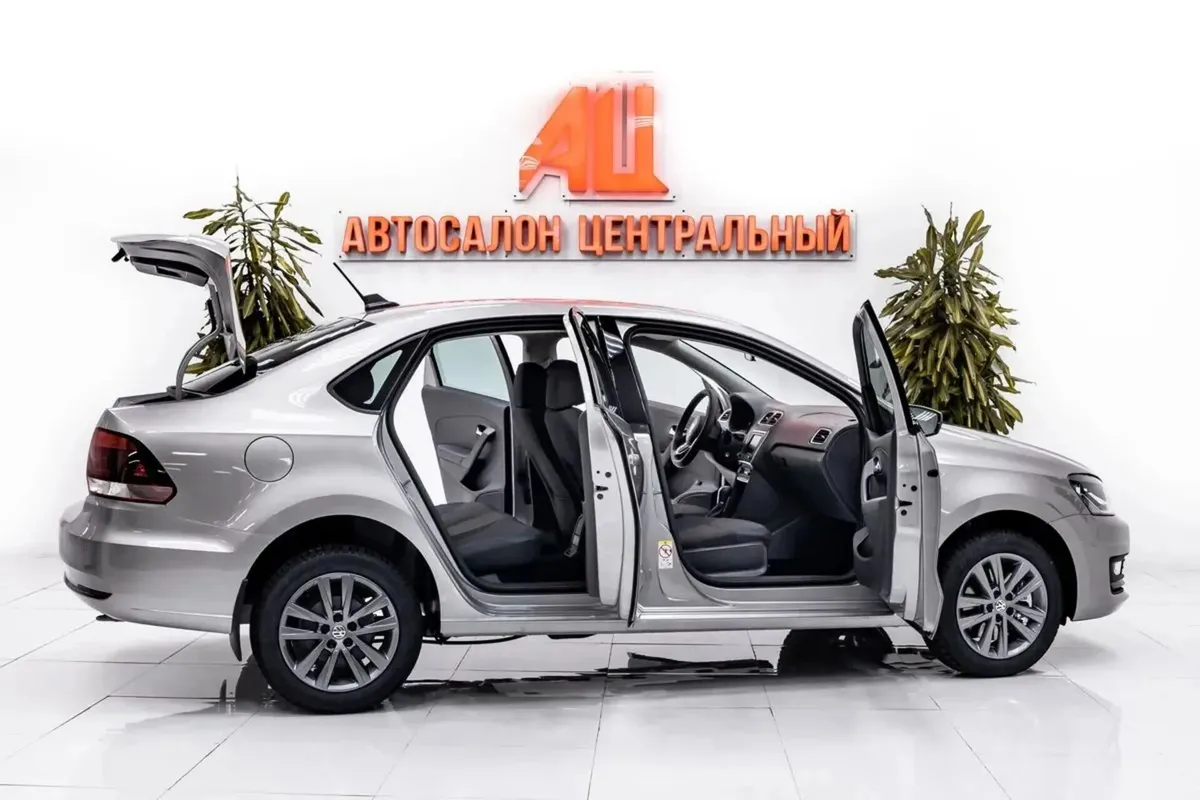 Volkswagen Polo V Рестайлинг · Drive — фото 5