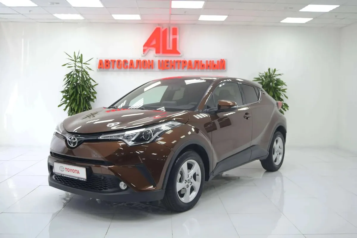 Toyota C-HR I · Hot
