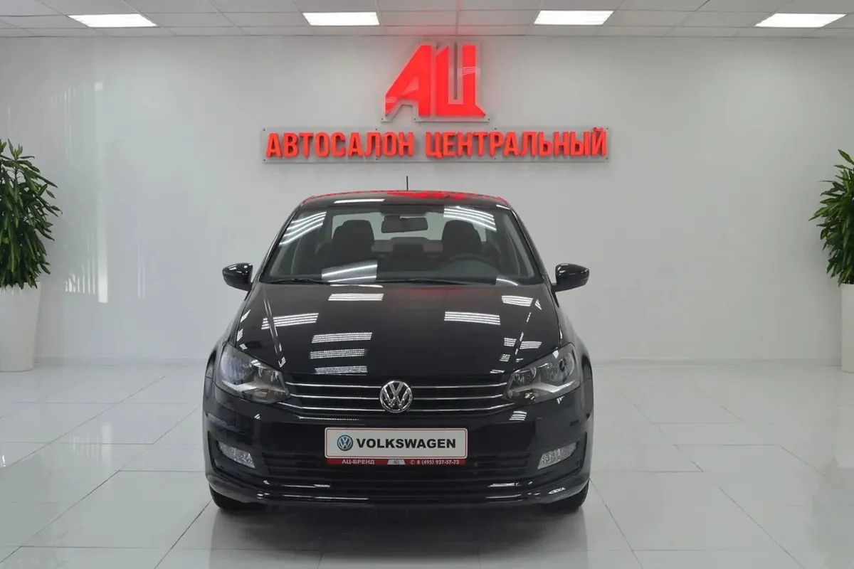 Volkswagen Polo V Рестайлинг · Highline 15-18 — фото 3