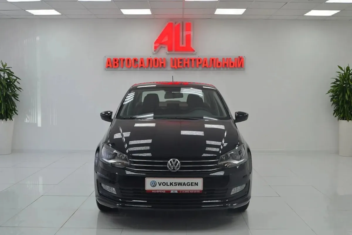 Volkswagen Polo V Рестайлинг · Highline 15-18 — фото 3