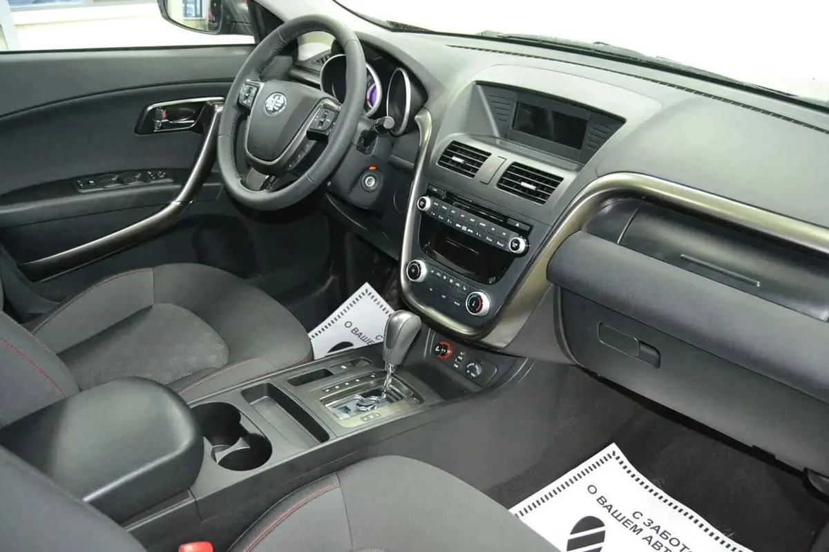 FAW Besturn X80 I Рестайлинг · Luxury — фото 5
