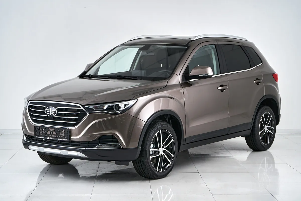 FAW Besturn X40 I · Luxury