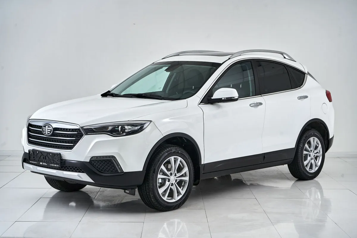 FAW Besturn X80 I Рестайлинг · Luxury