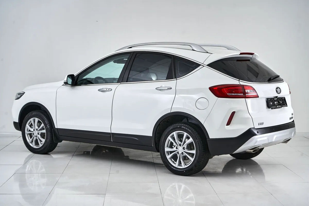 FAW Besturn X80 I Рестайлинг · Luxury — фото 4