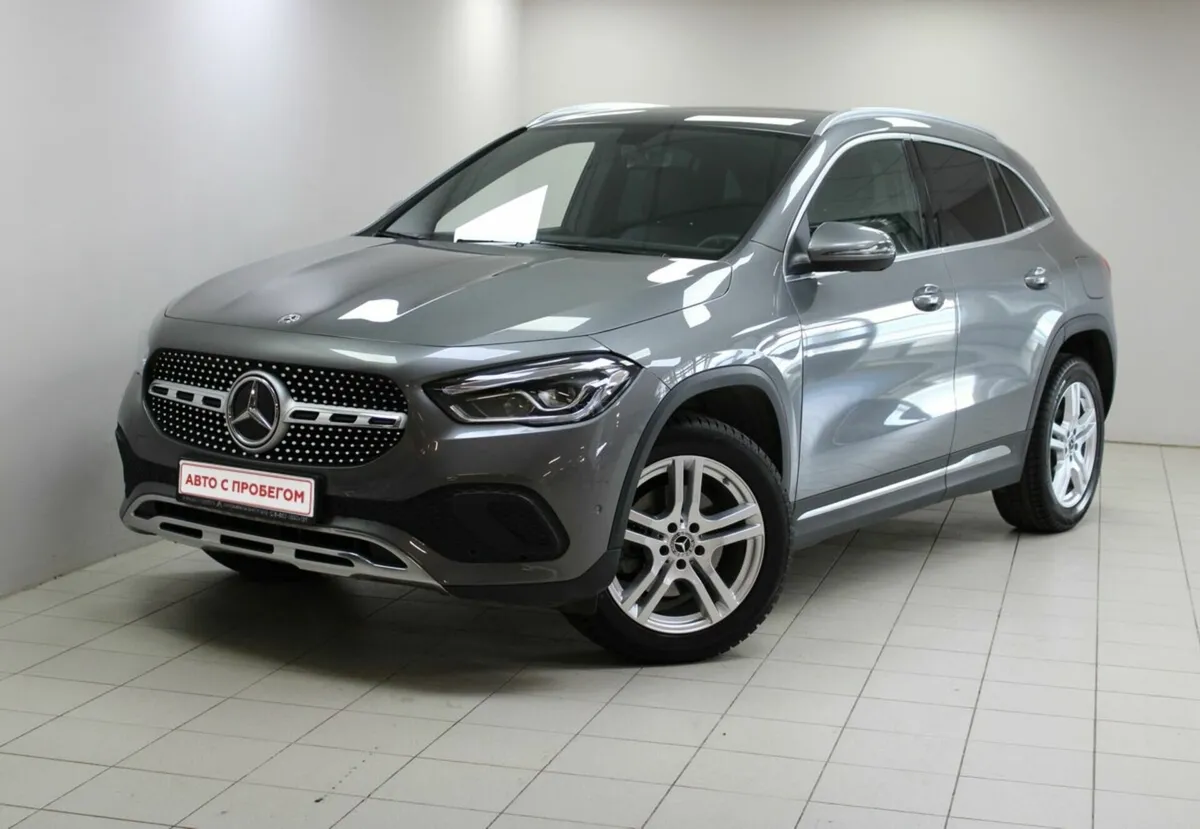 Mercedes-Benz GLA II (H247) · GLA 200 Progressive