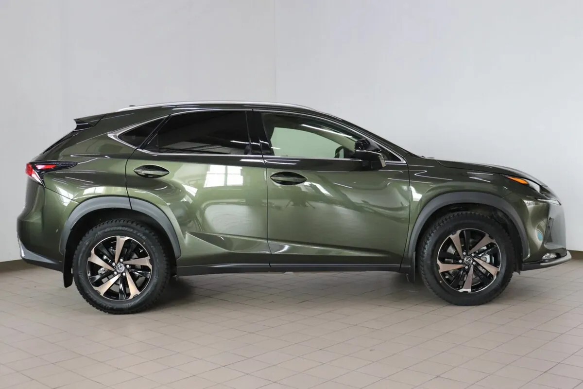 Lexus NX I Рестайлинг · Progressive — фото 3