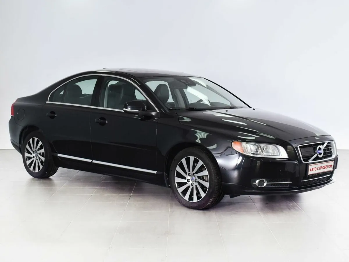 Volvo S80 II Рестайлинг · Momentum