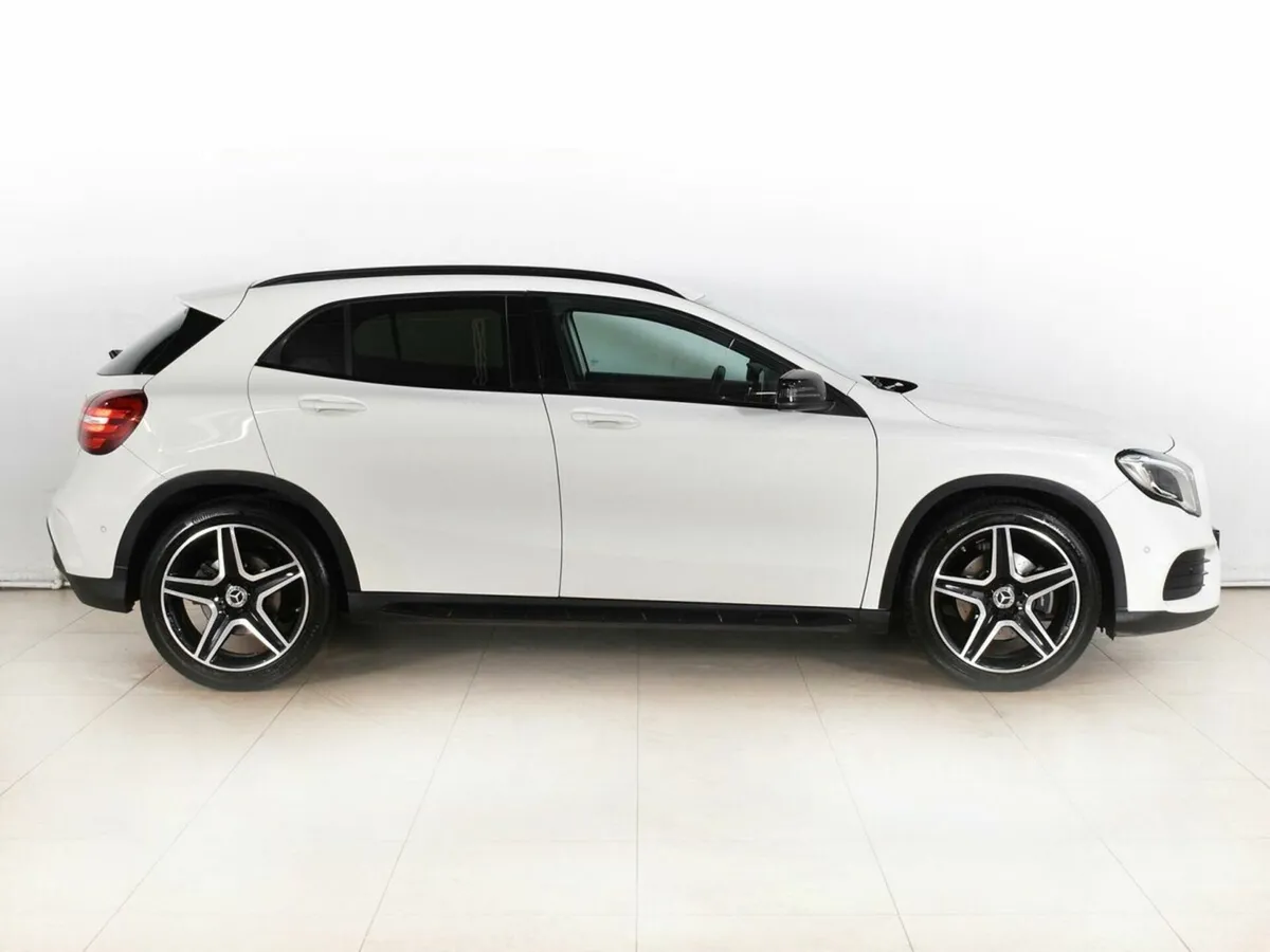 Mercedes-Benz GLA I (X156) Рестайлинг · GLA 250 4MATIC Urban Night Edition — фото 4