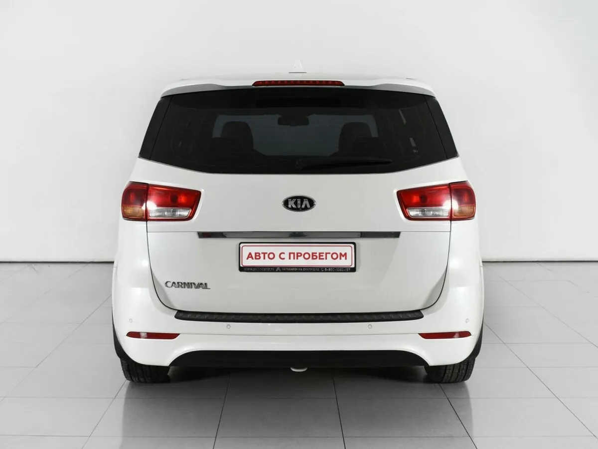 Kia Carnival III — фото 5