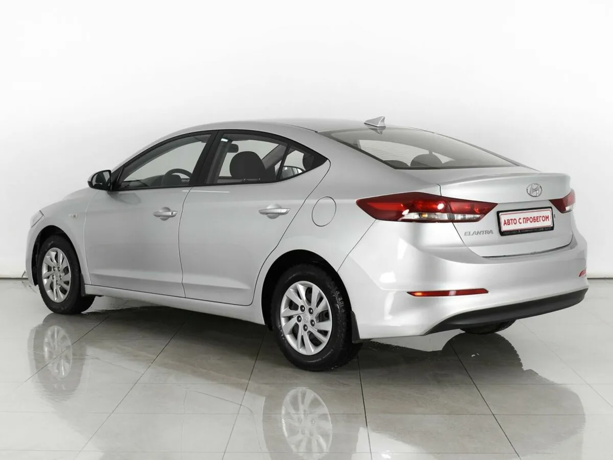 Hyundai Elantra VI (AD) · Start — фото 3