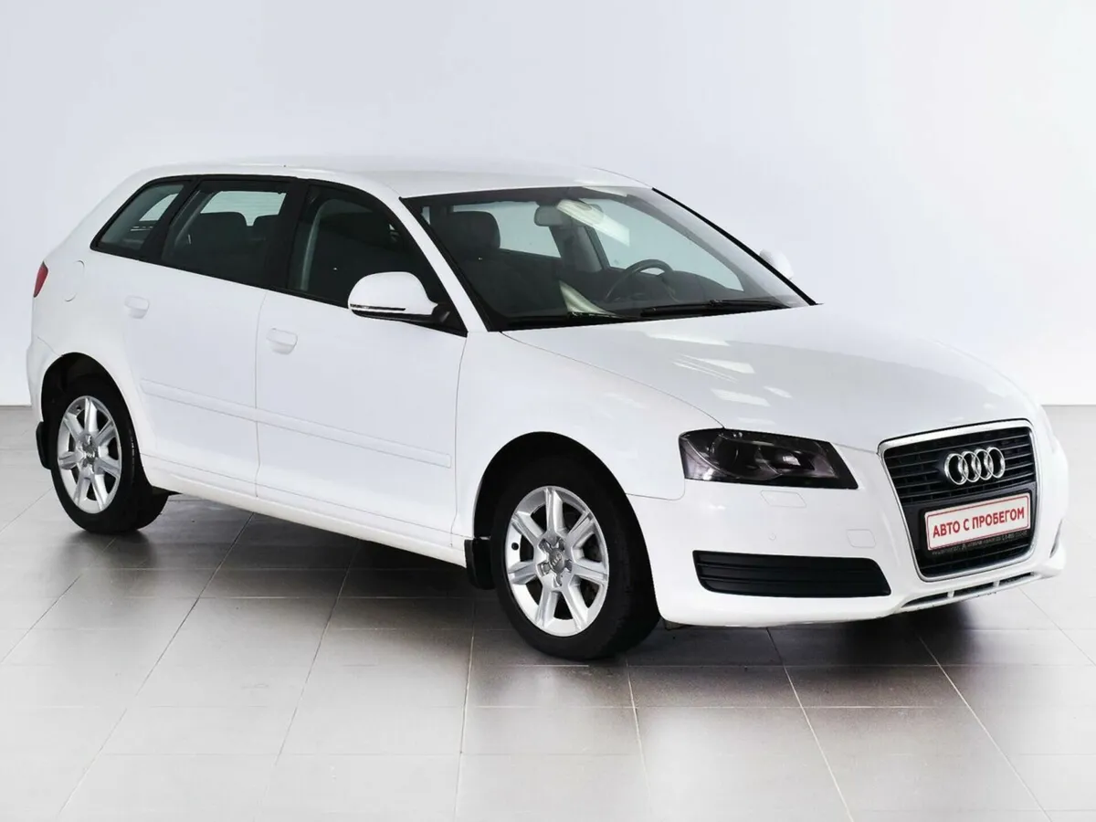 Audi A3 II (8P) Рестайлинг 2 · Ambition