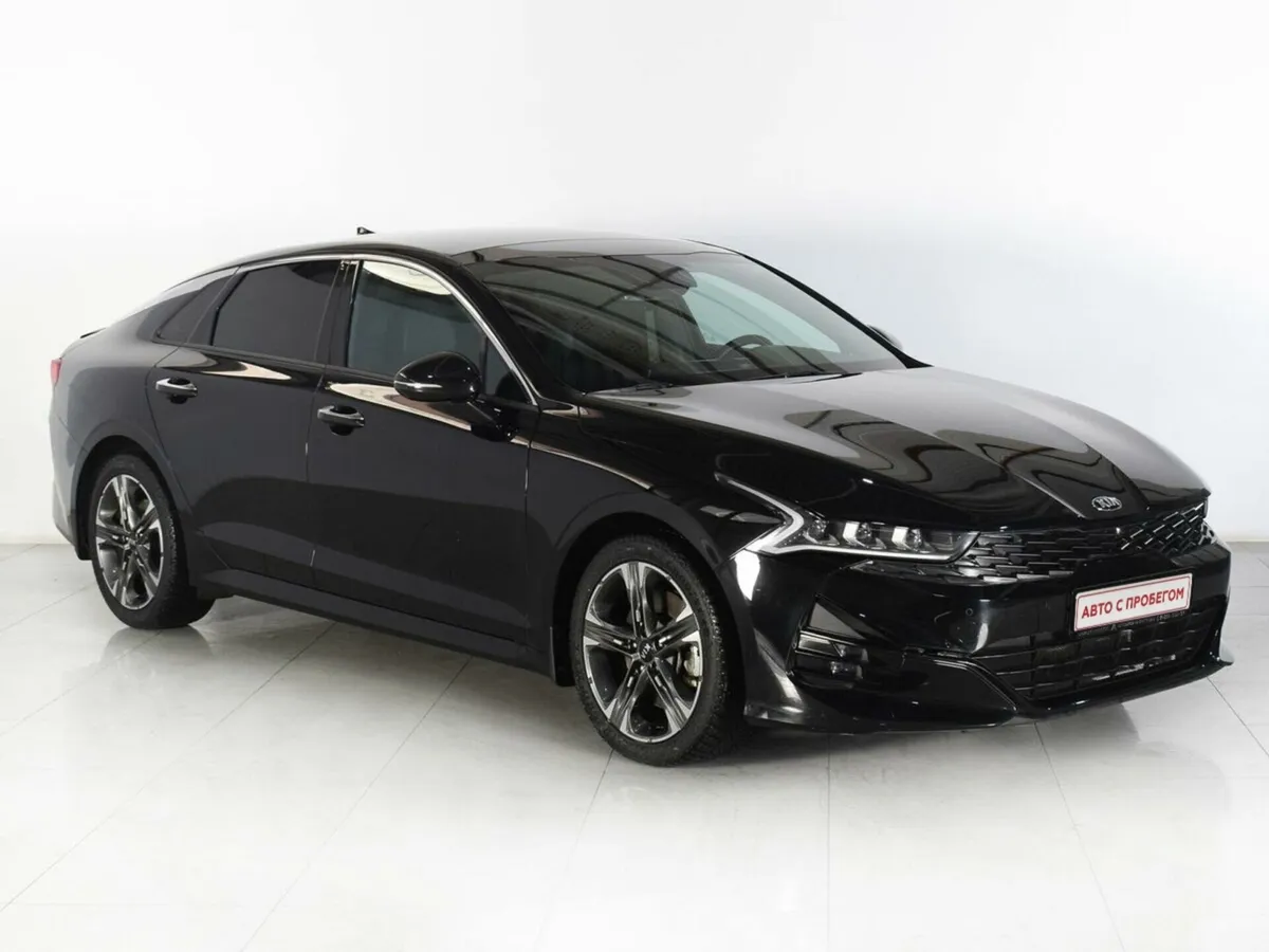 Kia K5 III · GT Line