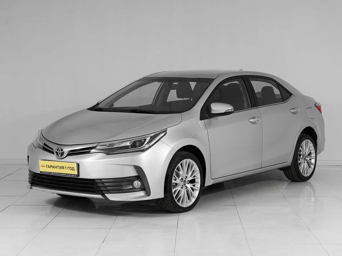 Toyota Corolla XI (E160, E170, E180) Рестайлинг 1 · Комфорт