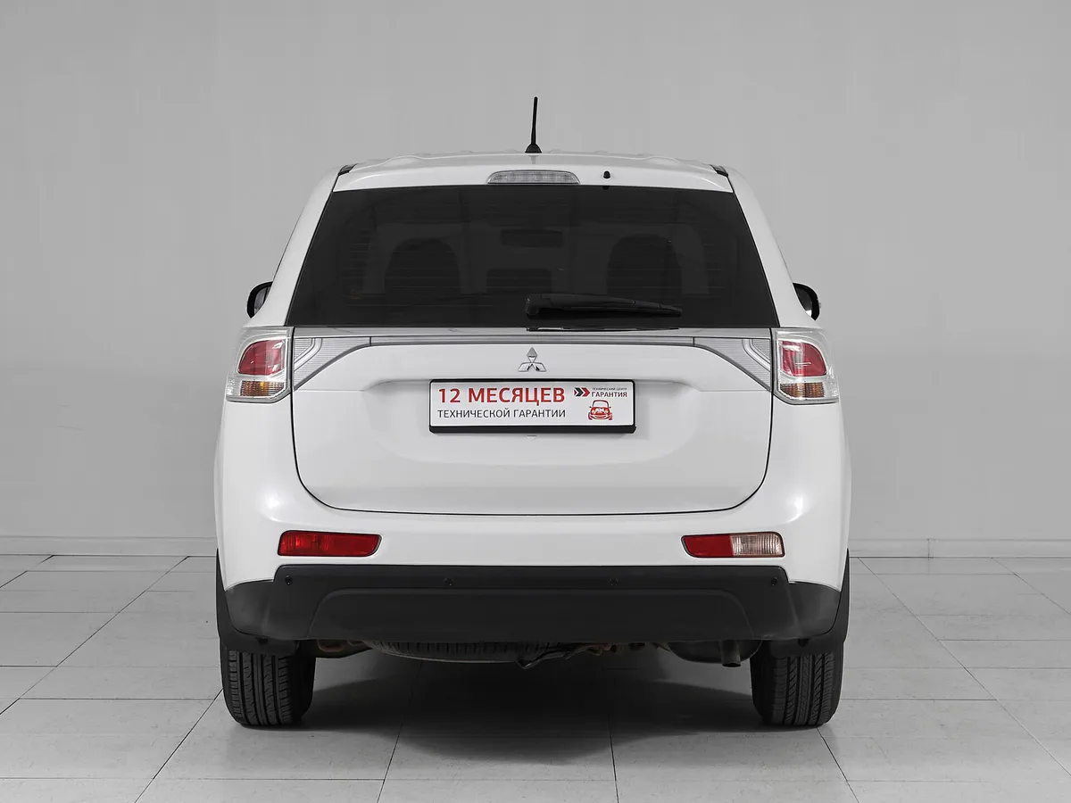 Mitsubishi Outlander III · Intense — фото 5
