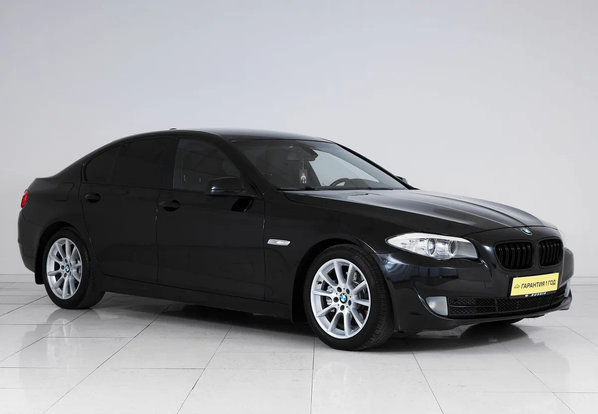 BMW 5 серии VI (F10/F11/F07) — фото 3