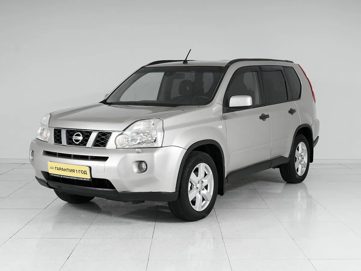 Nissan X-Trail II · SE