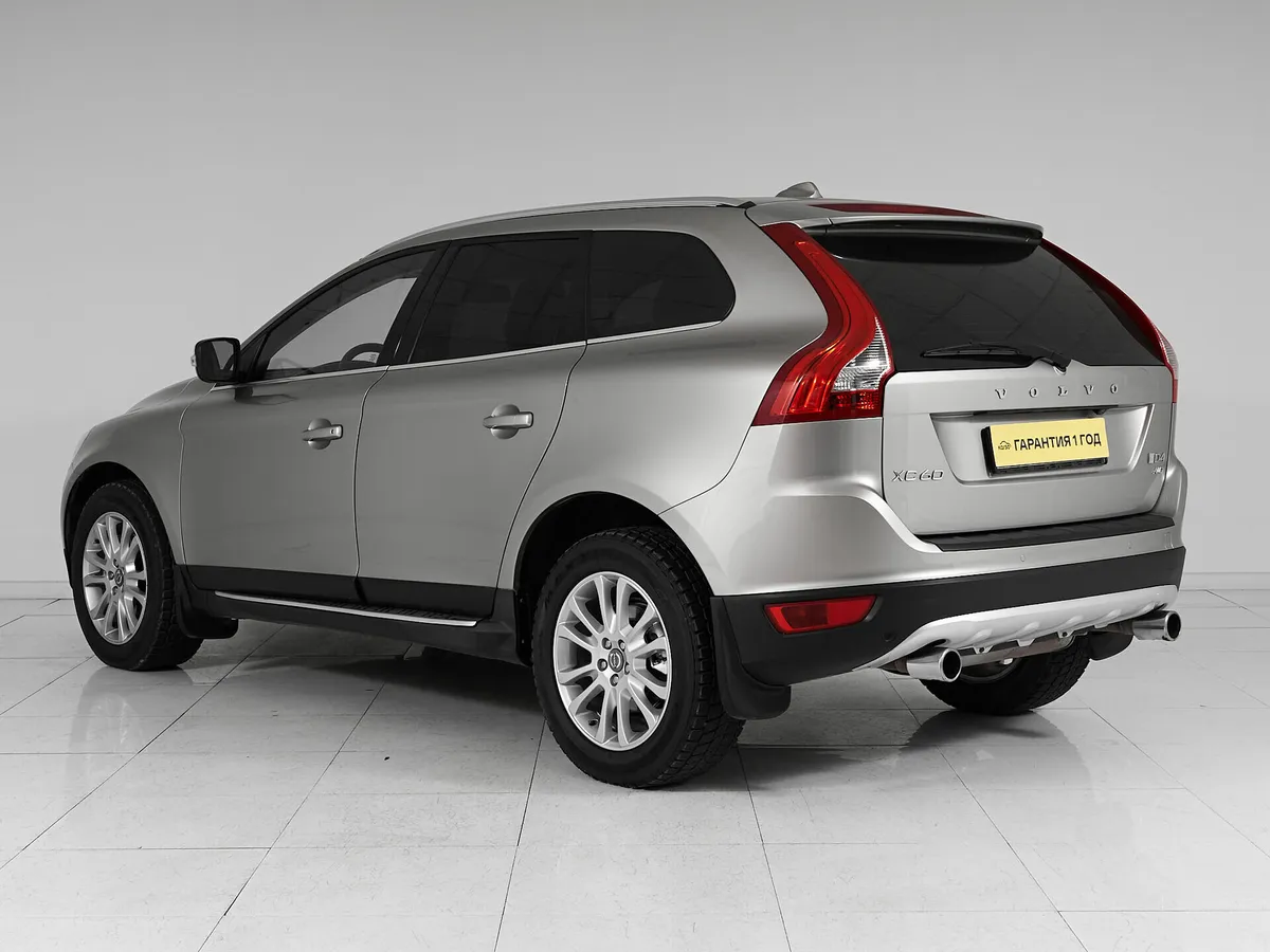 Volvo XC60 I · Momentum — фото 4