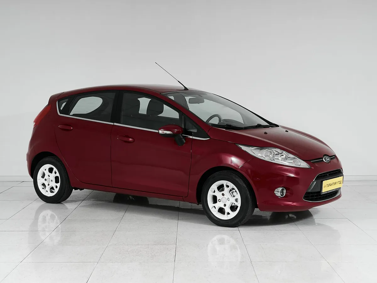 Ford Fiesta VI · Titanium — фото 3