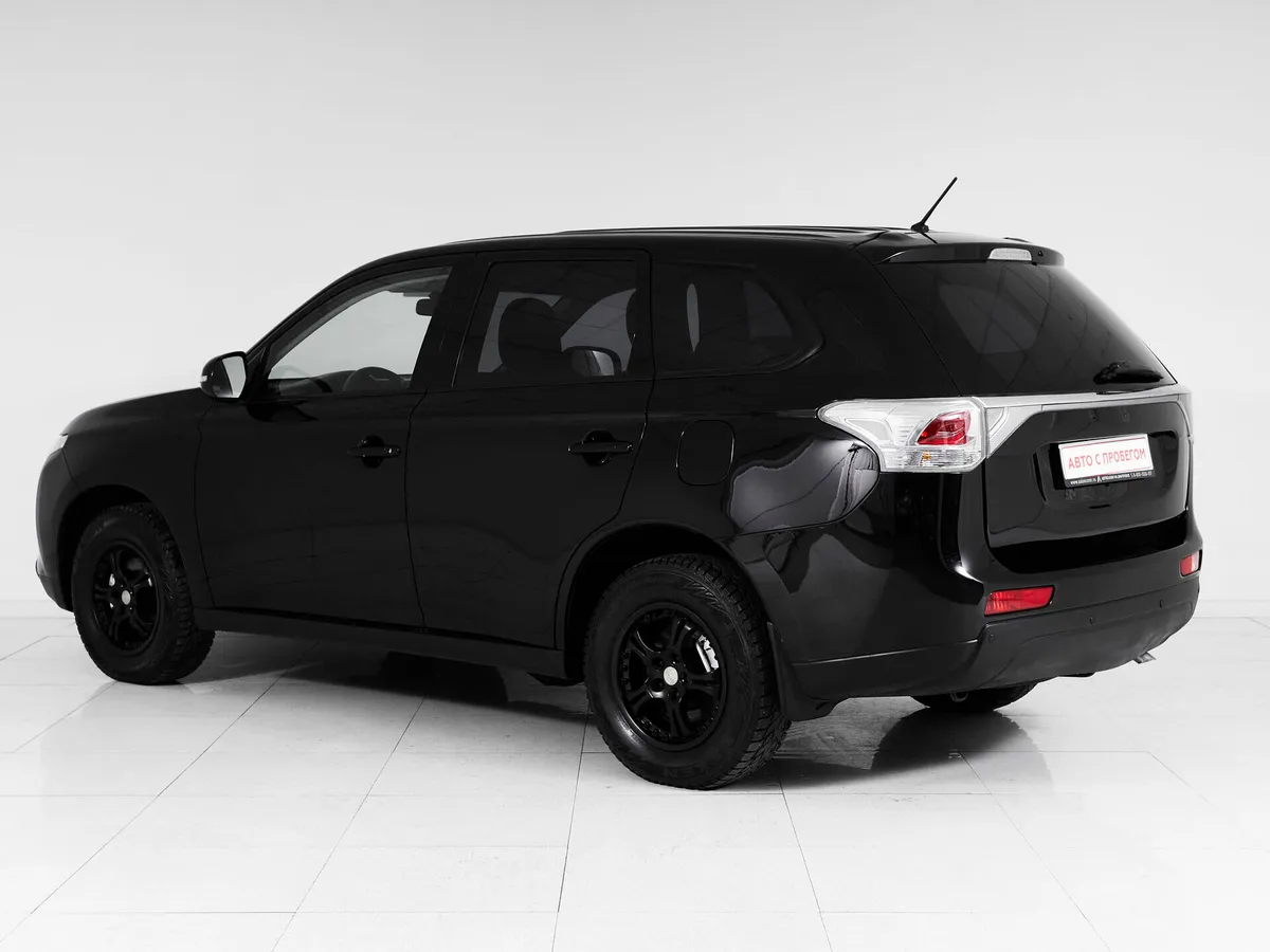 Mitsubishi Outlander III · Intense — фото 4