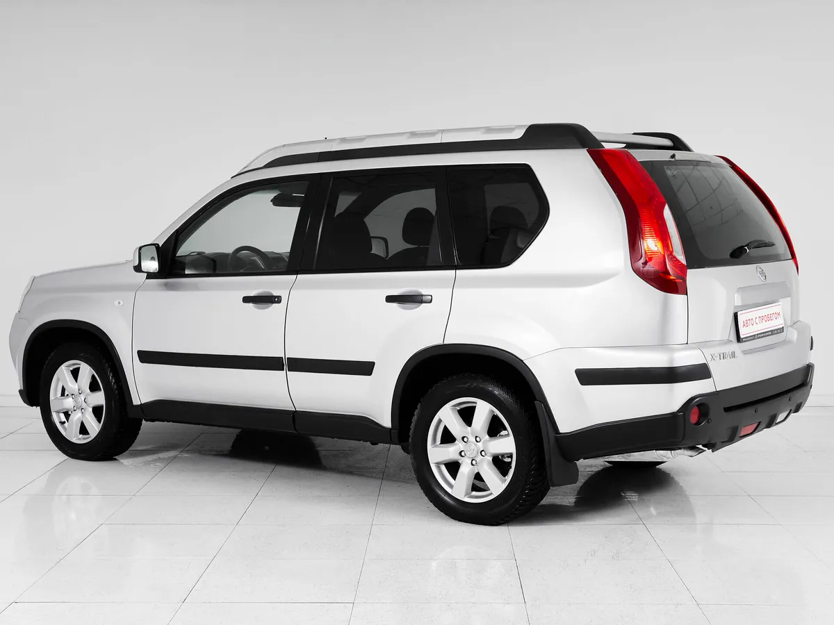 Nissan X-Trail II · LE (metallic) — фото 4