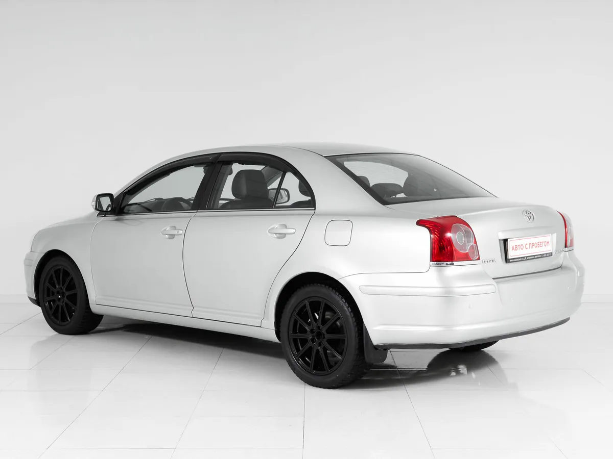 Toyota Avensis II Рестайлинг · Сол — фото 4