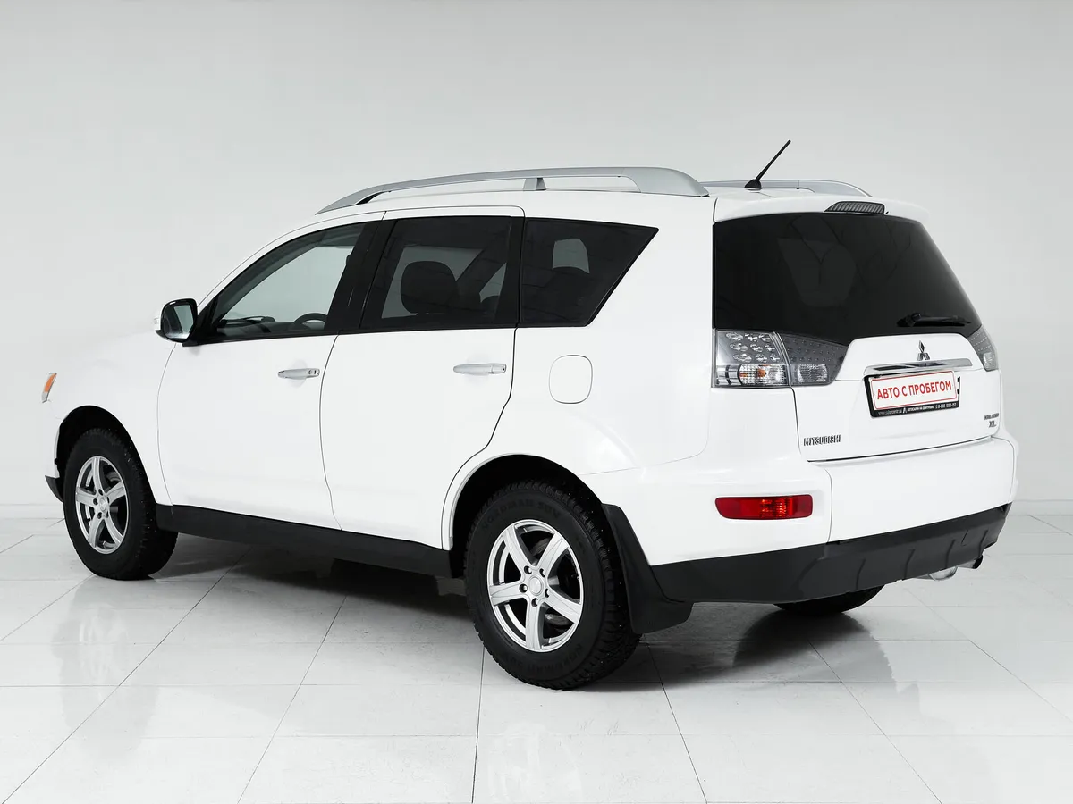 Mitsubishi Outlander II Рестайлинг · Ultimate — фото 4