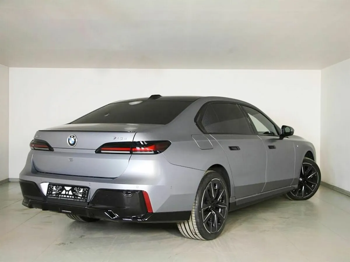 BMW 7 серии VII (G70) · 740d xDrive — фото 3