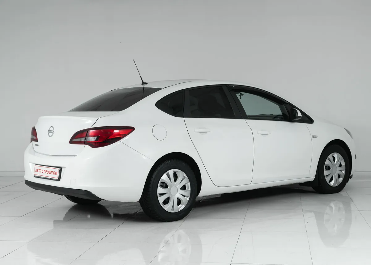 Opel Astra J Рестайлинг · Cosmo — фото 4