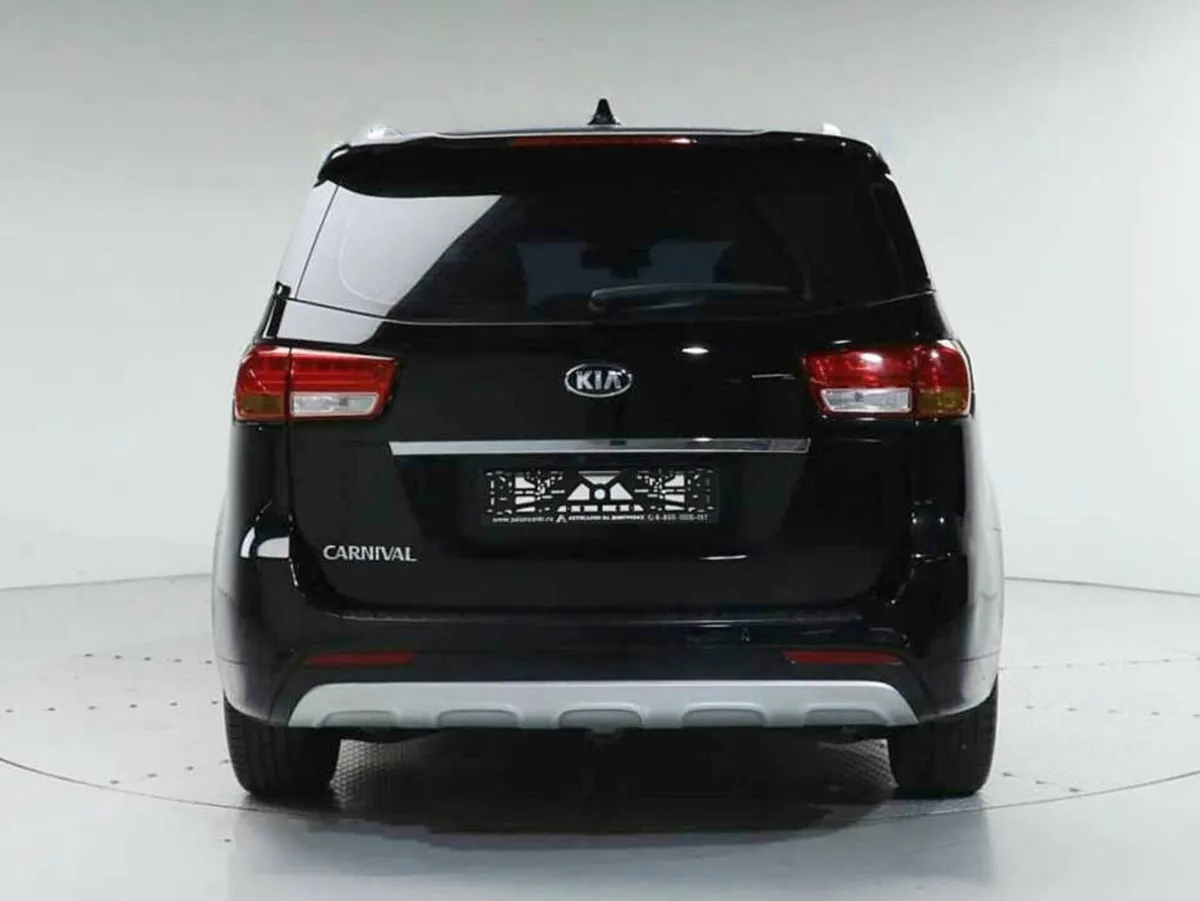 Kia Carnival III — фото 3