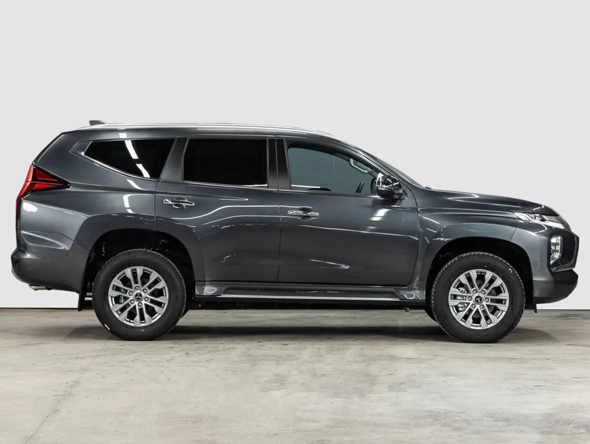 Mitsubishi Pajero Sport III Рестайлинг · Intense — фото 2