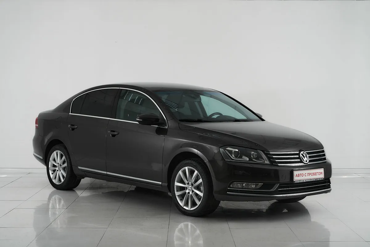 Volkswagen Passat B7 · Highline — фото 3