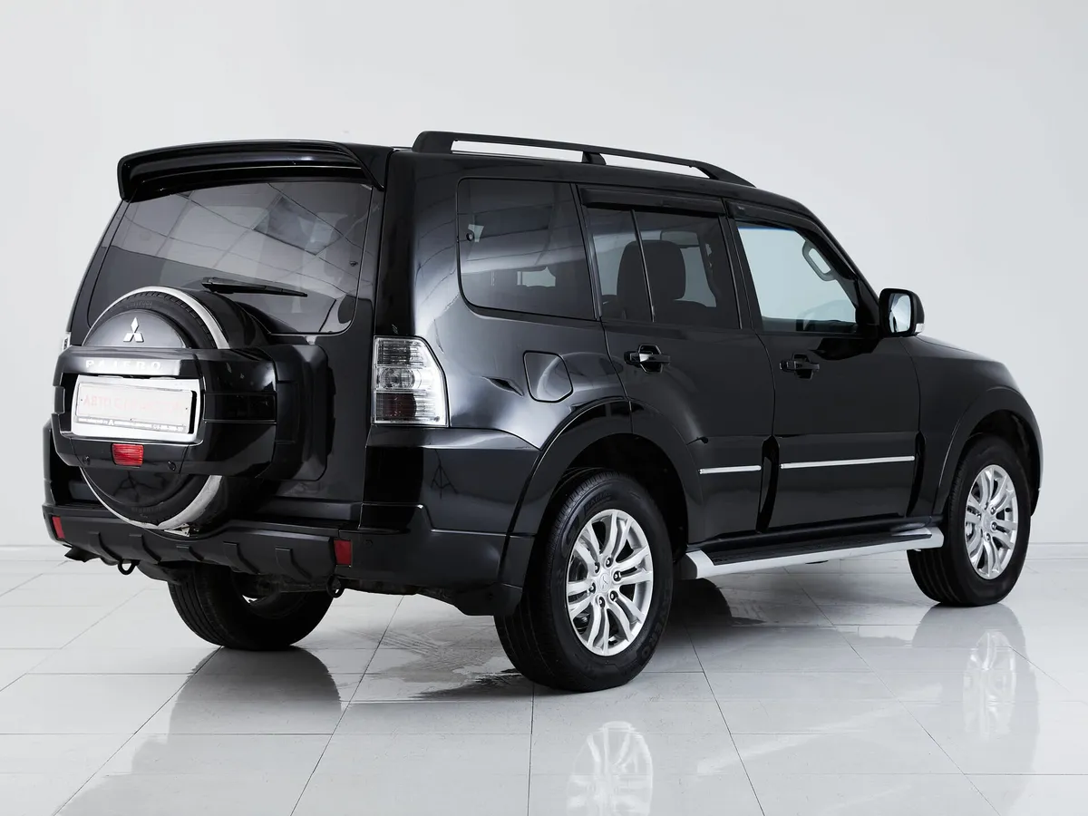 Mitsubishi Pajero IV Рестайлинг 1 · Instyle — фото 5
