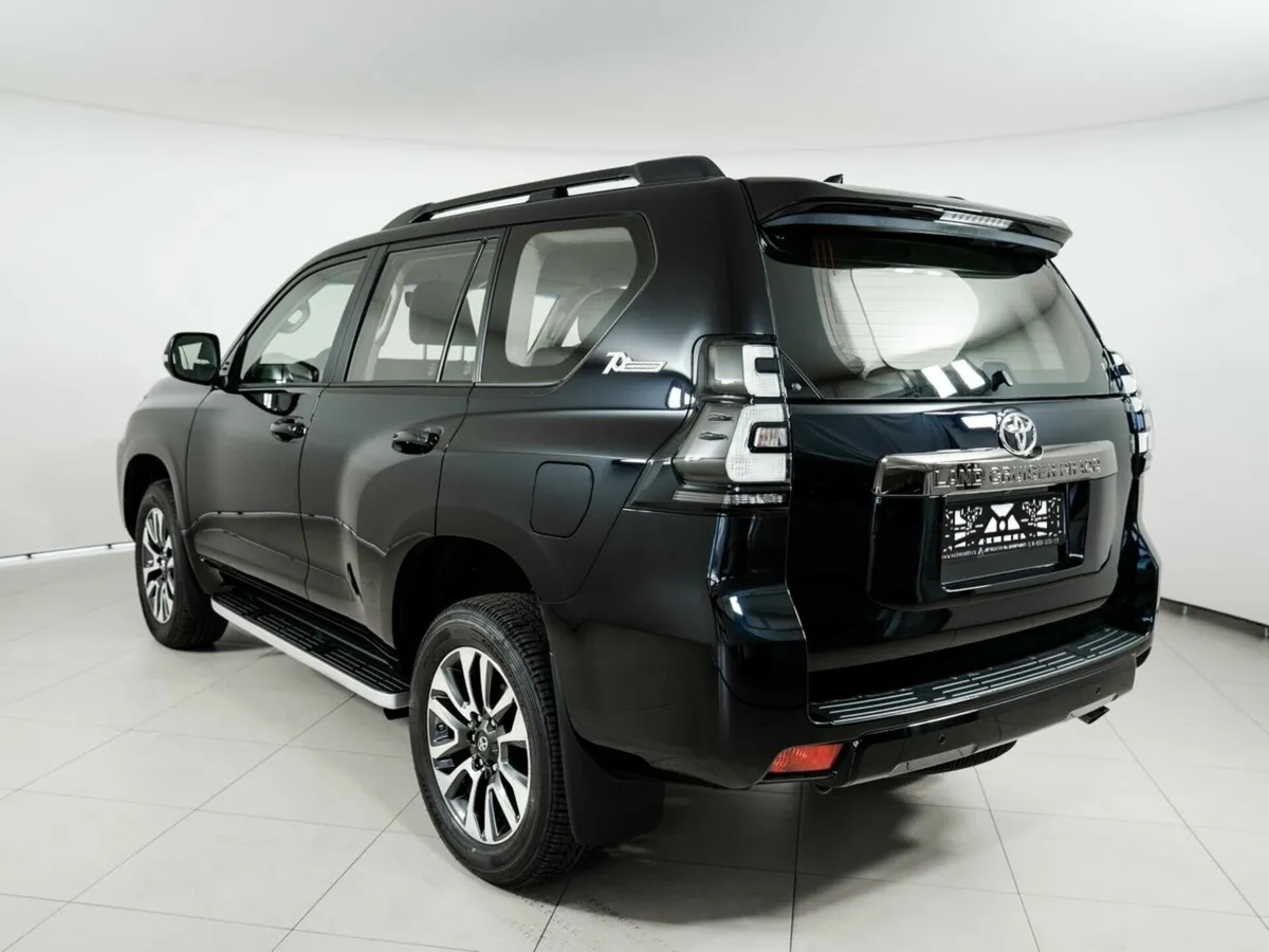 Toyota Land Cruiser Prado 150 Series Рестайлинг 3 · 70-th Anniversary — фото 3