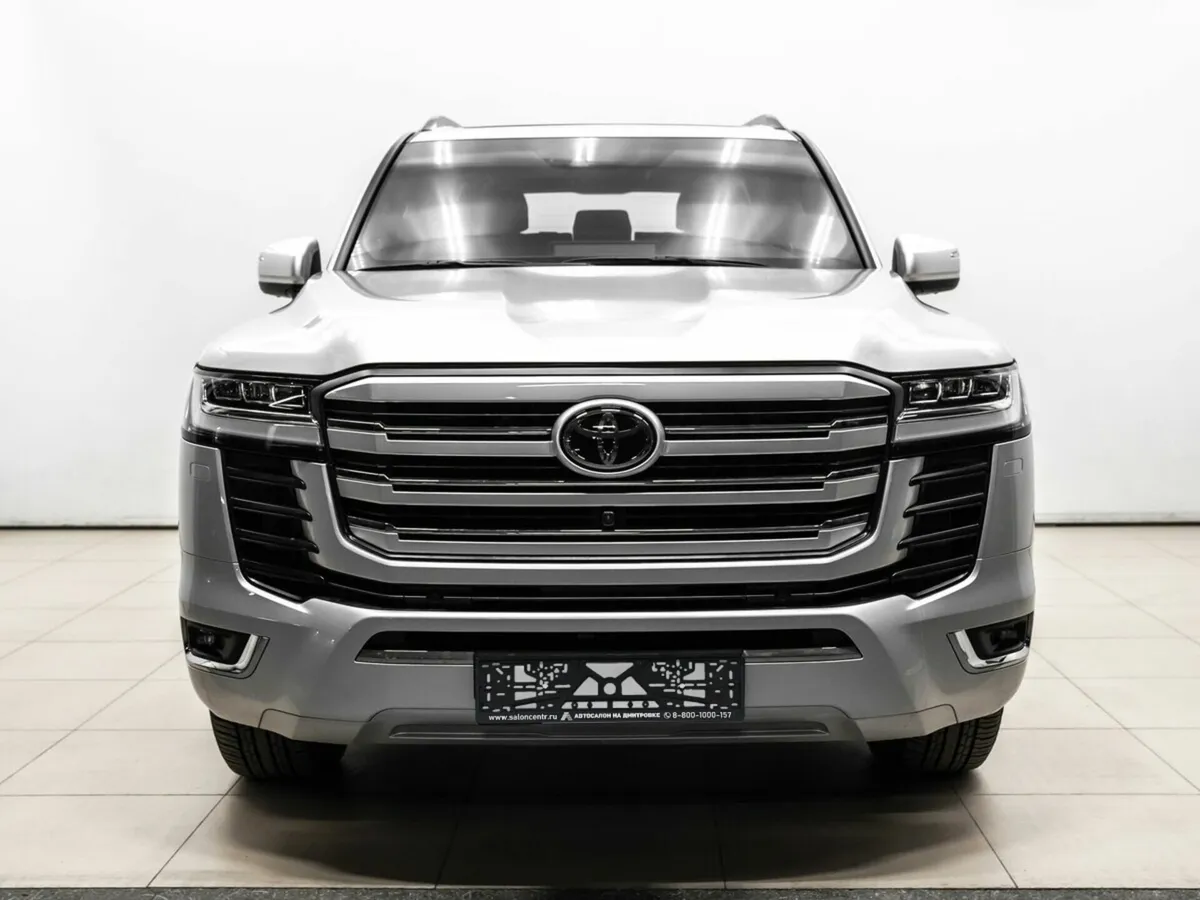 Toyota Land Cruiser 300 Series — фото 2