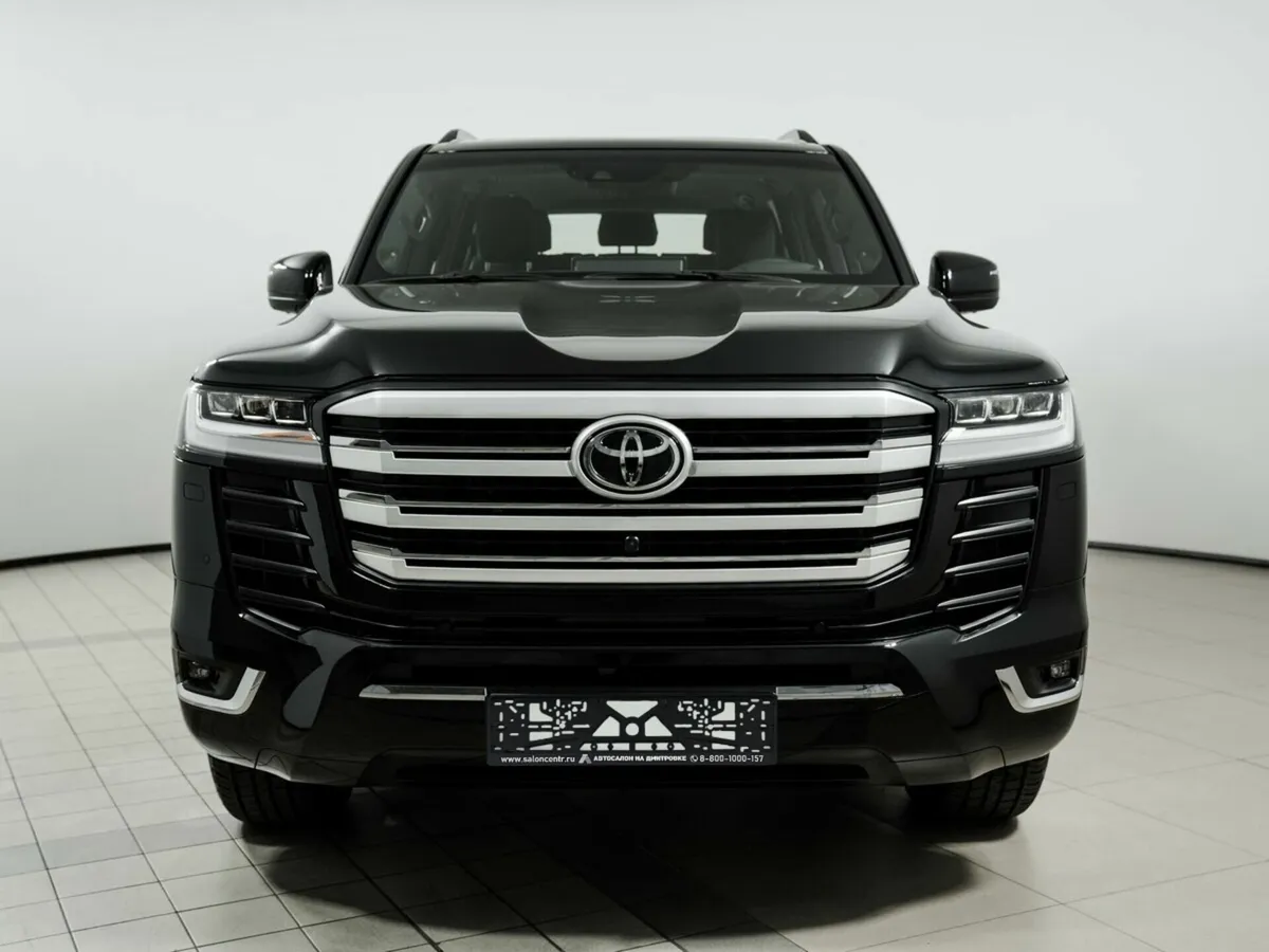 Toyota Land Cruiser 300 Series — фото 2