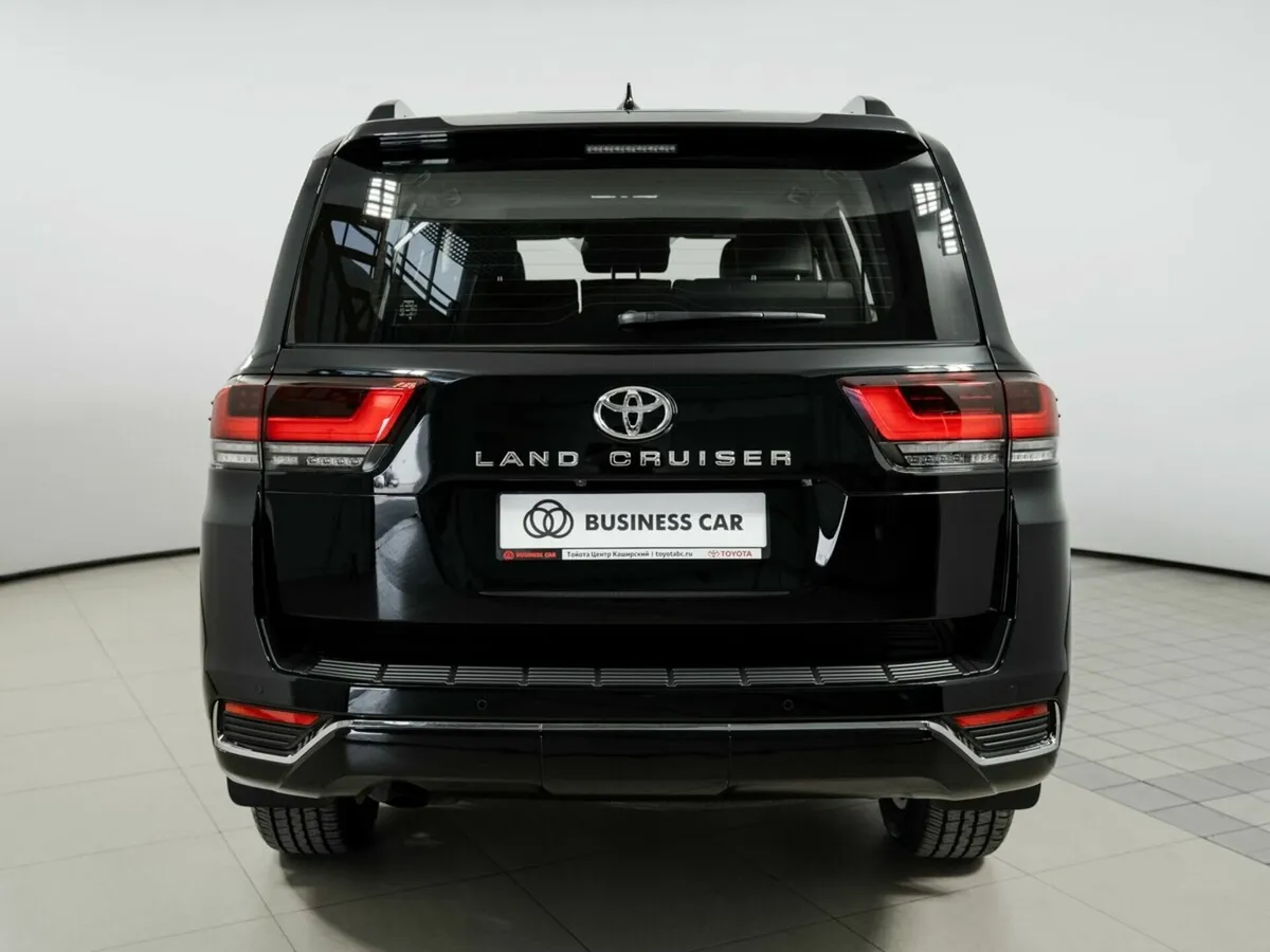 Toyota Land Cruiser 300 Series — фото 5