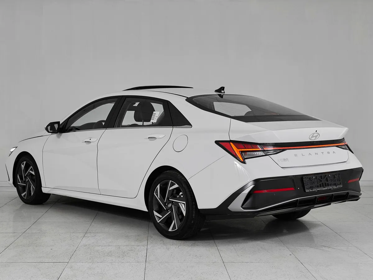 Hyundai Elantra VII (CN7) Рестайлинг · LUX — фото 4